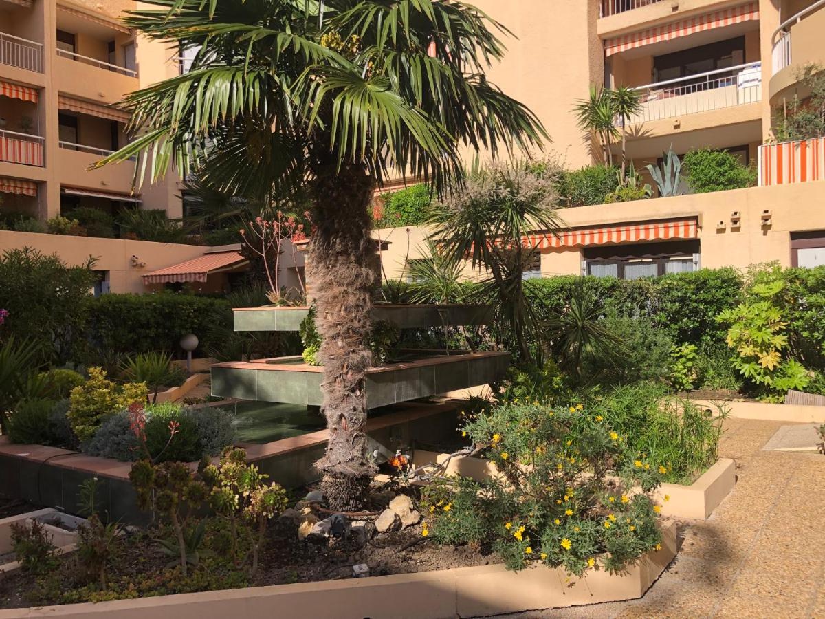 Un Grand Studio Face Au Port De Santa Lucia Saint-Raphaël Εξωτερικό φωτογραφία